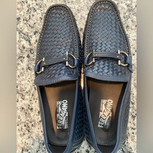 Salvatore Ferragamo Parigi Gancini Logo  Blue Leather Drivers RARE!$$895